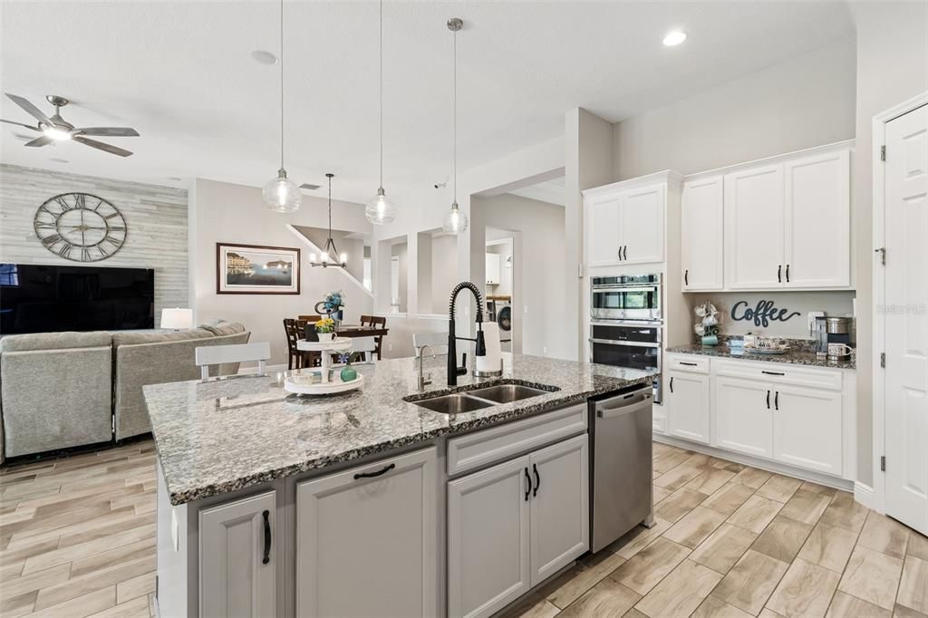 Active With Contract: $745,000 (4 beds, 4 baths, 3245 Square Feet)