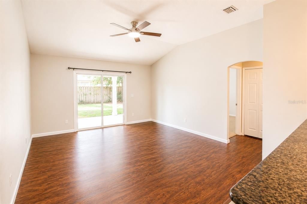 Active With Contract: $359,800 (3 beds, 2 baths, 1712 Square Feet)