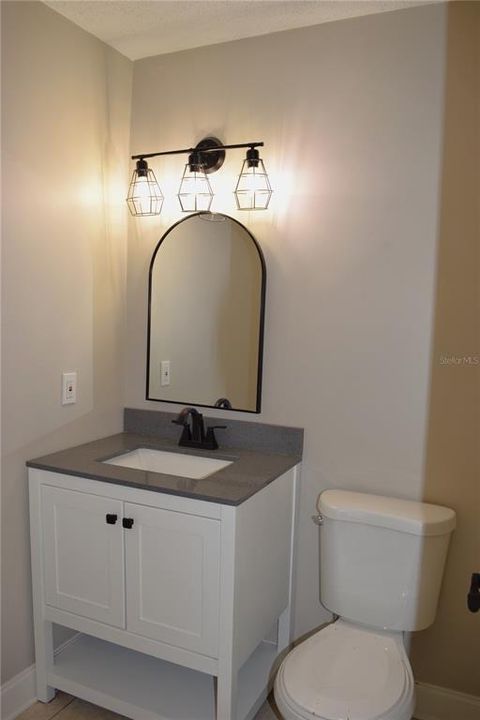 For Rent: $1,250 (2 beds, 1 baths, 3294 Square Feet)