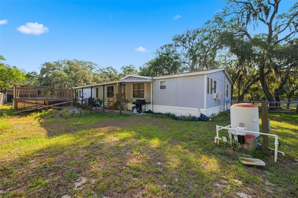 Activo con contrato: $249,900 (4 camas, 2 baños, 2052 Pies cuadrados)