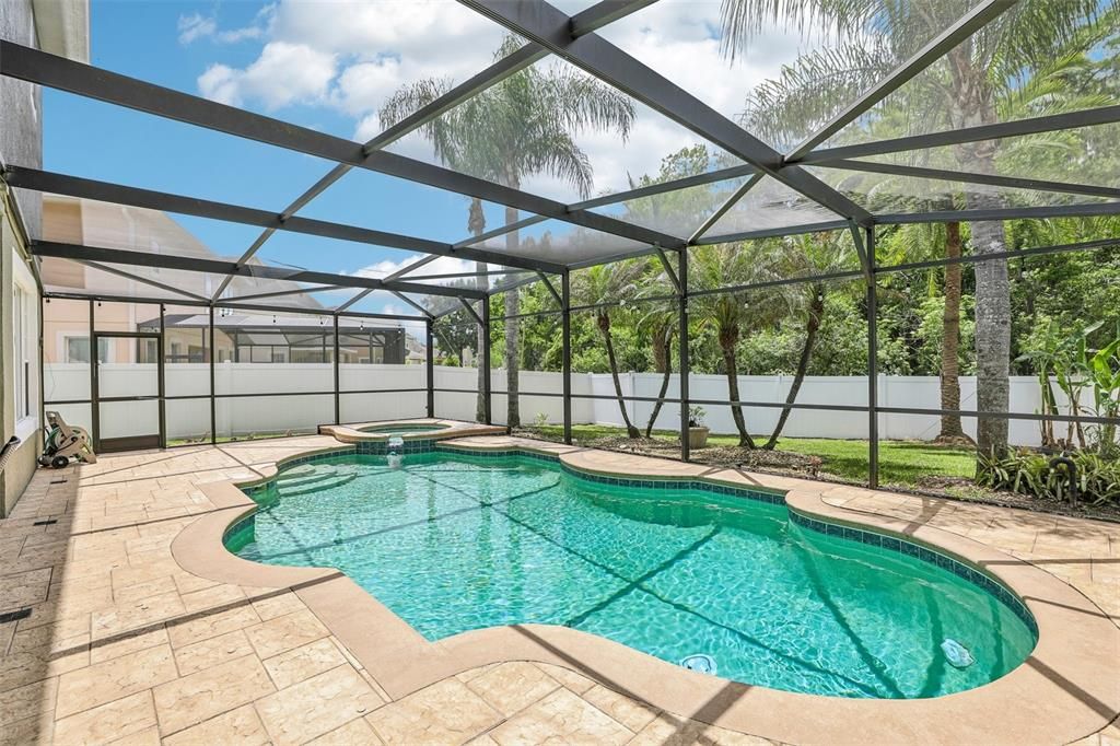 Activo con contrato: $650,000 (4 camas, 3 baños, 2732 Pies cuadrados)