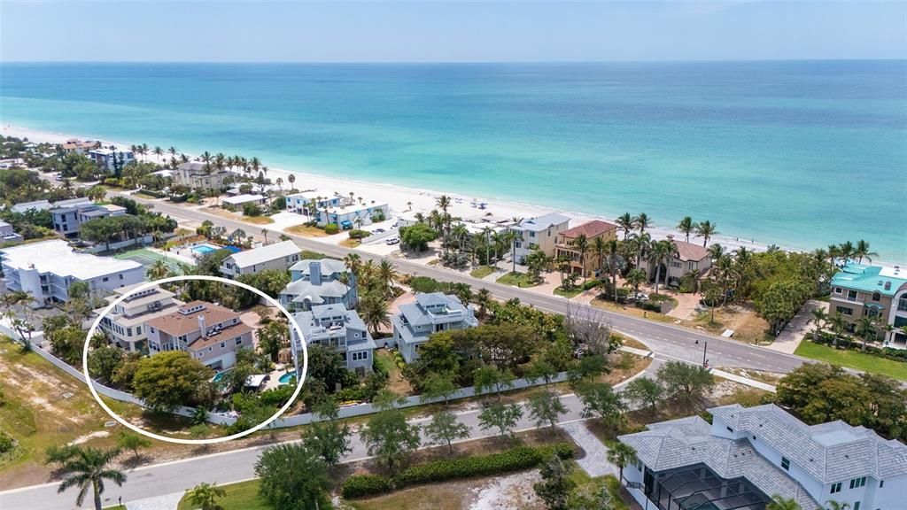 For Sale: $1,899,000 (4 beds, 2 baths, 3009 Square Feet)