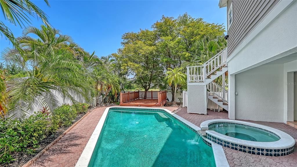 For Sale: $1,899,000 (4 beds, 2 baths, 3009 Square Feet)