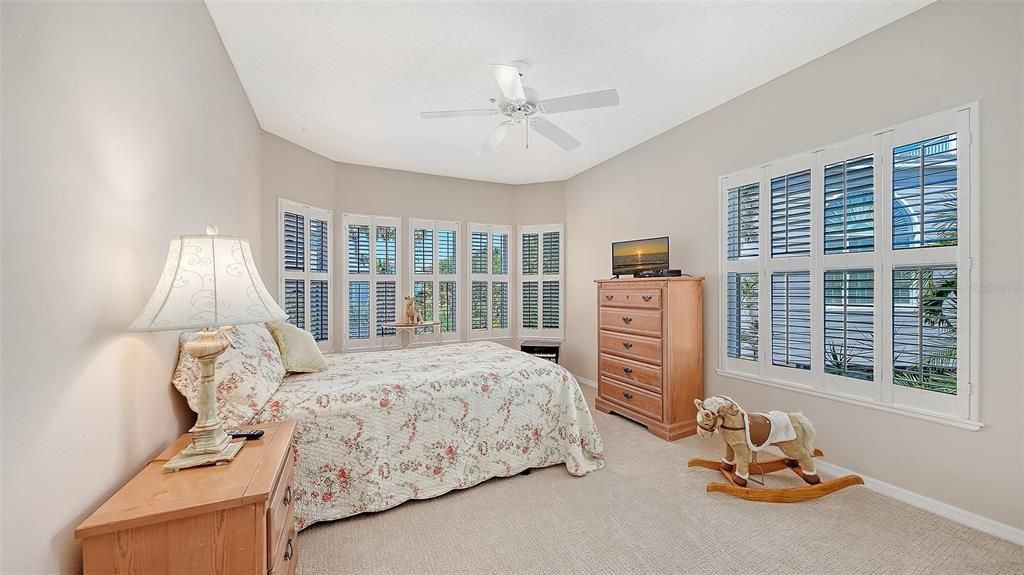 For Sale: $1,899,000 (4 beds, 2 baths, 3009 Square Feet)