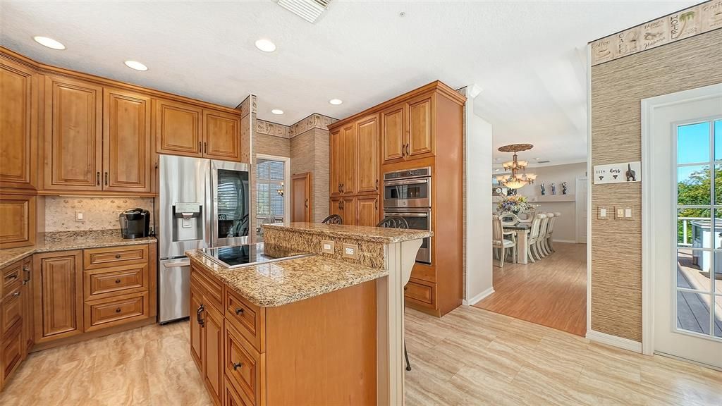 For Sale: $1,899,000 (4 beds, 2 baths, 3009 Square Feet)