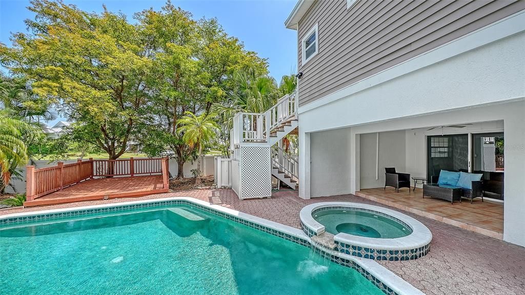 For Sale: $1,899,000 (4 beds, 2 baths, 3009 Square Feet)