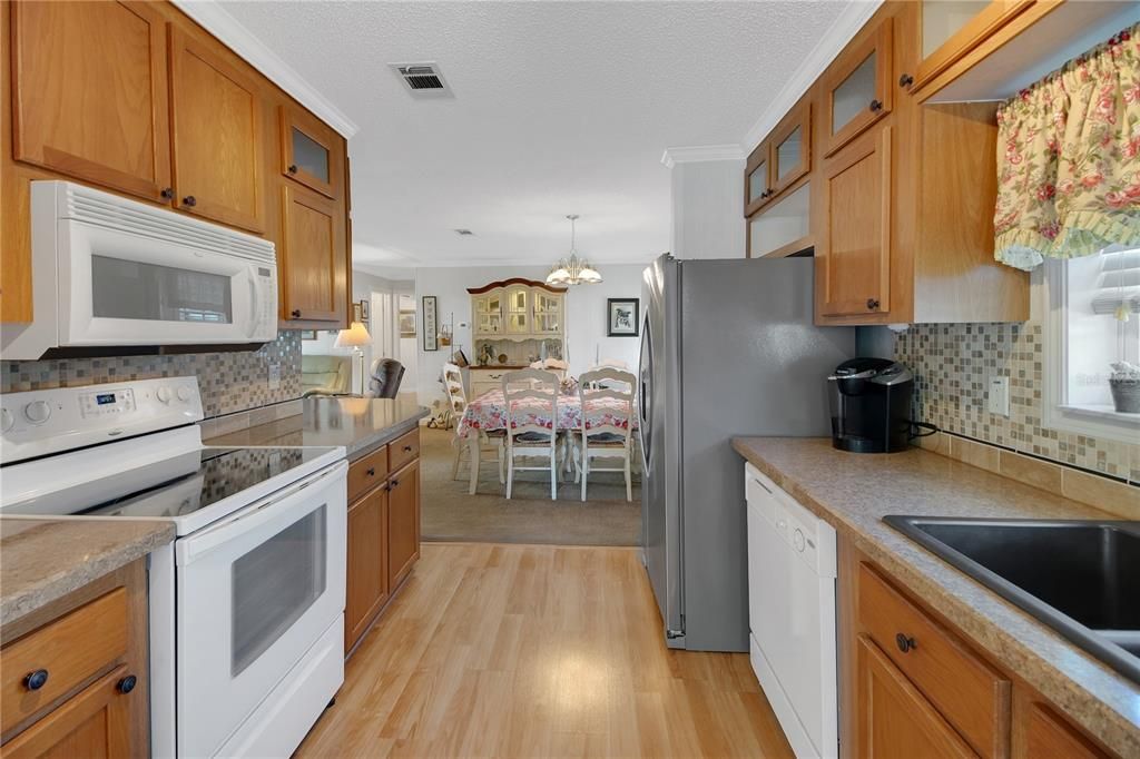 En Venta: $177,500 (3 camas, 2 baños, 1222 Pies cuadrados)