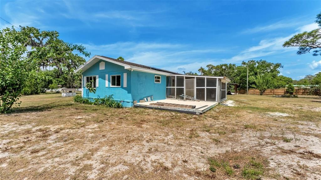 Activo con contrato: $285,000 (3 camas, 2 baños, 1632 Pies cuadrados)