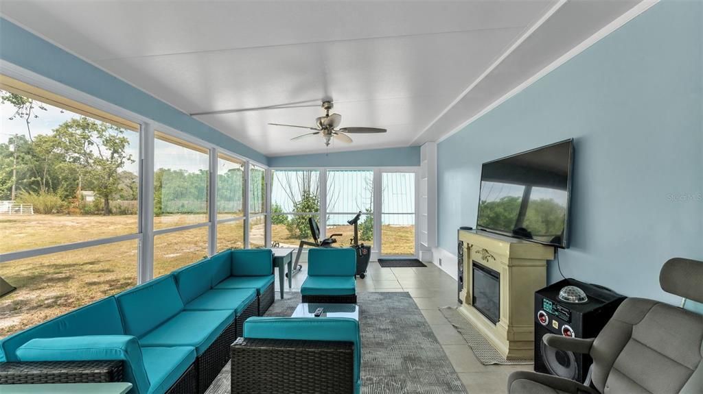 Activo con contrato: $285,000 (3 camas, 2 baños, 1632 Pies cuadrados)