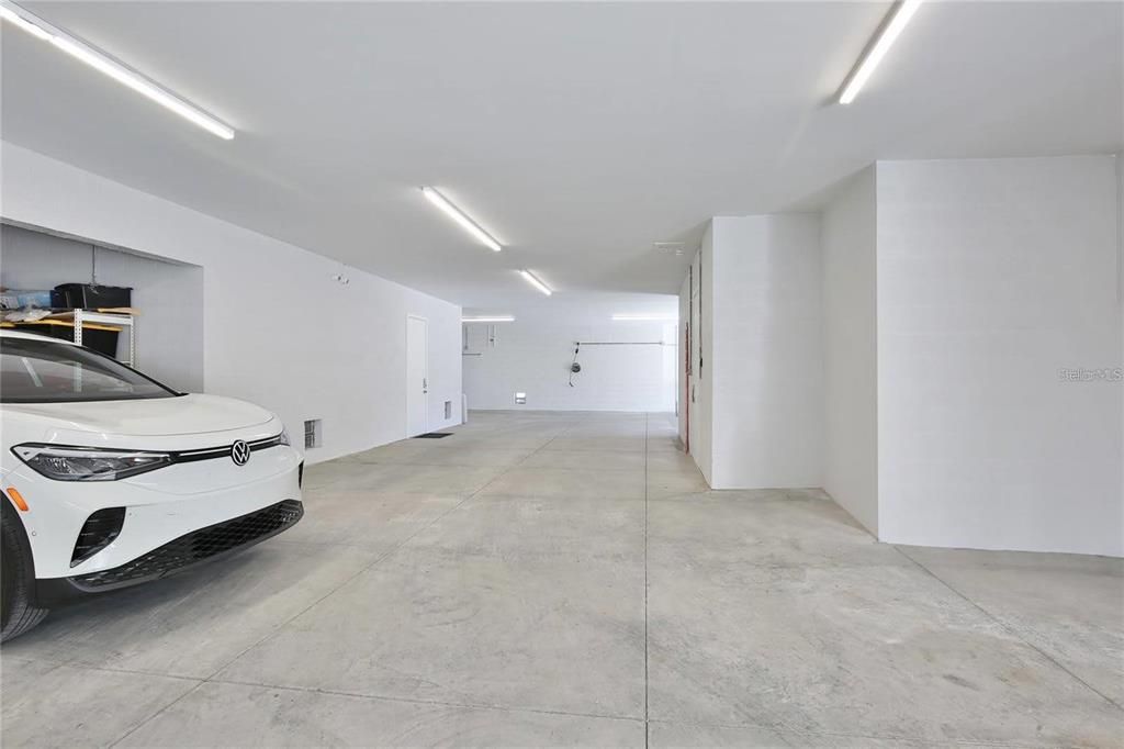 For Rent: $22,000 (3 beds, 3 baths, 3788 Square Feet)