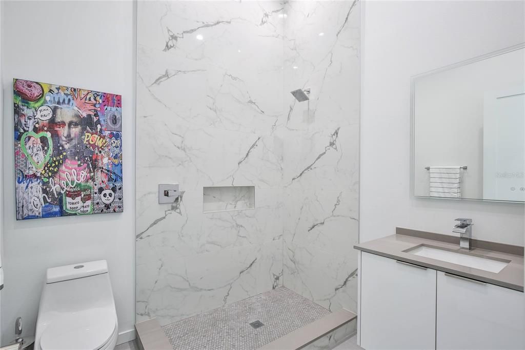 For Rent: $22,000 (3 beds, 3 baths, 3788 Square Feet)