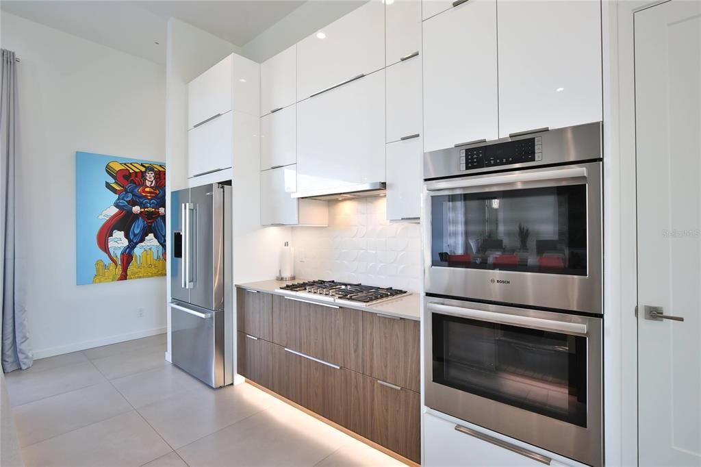 For Rent: $22,000 (3 beds, 3 baths, 3788 Square Feet)