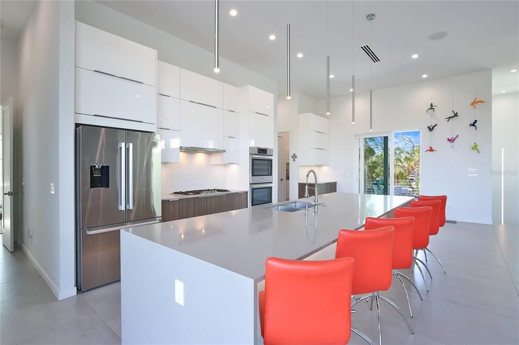 For Rent: $22,000 (3 beds, 3 baths, 3788 Square Feet)