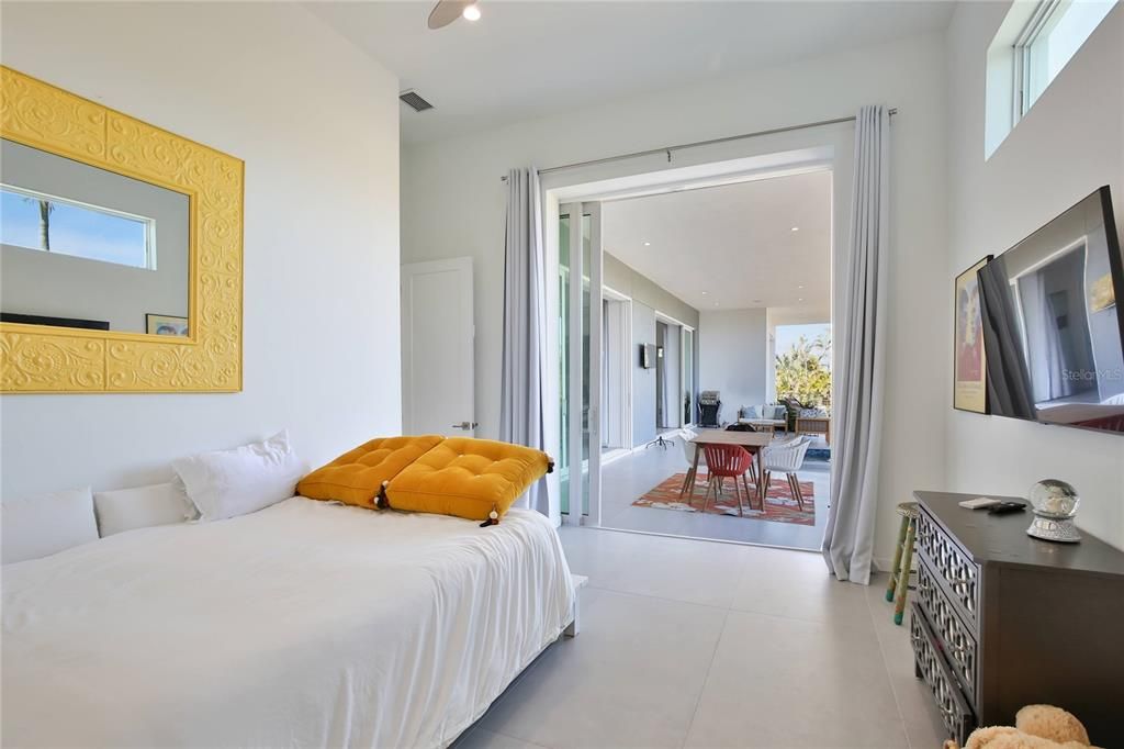 For Rent: $22,000 (3 beds, 3 baths, 3788 Square Feet)