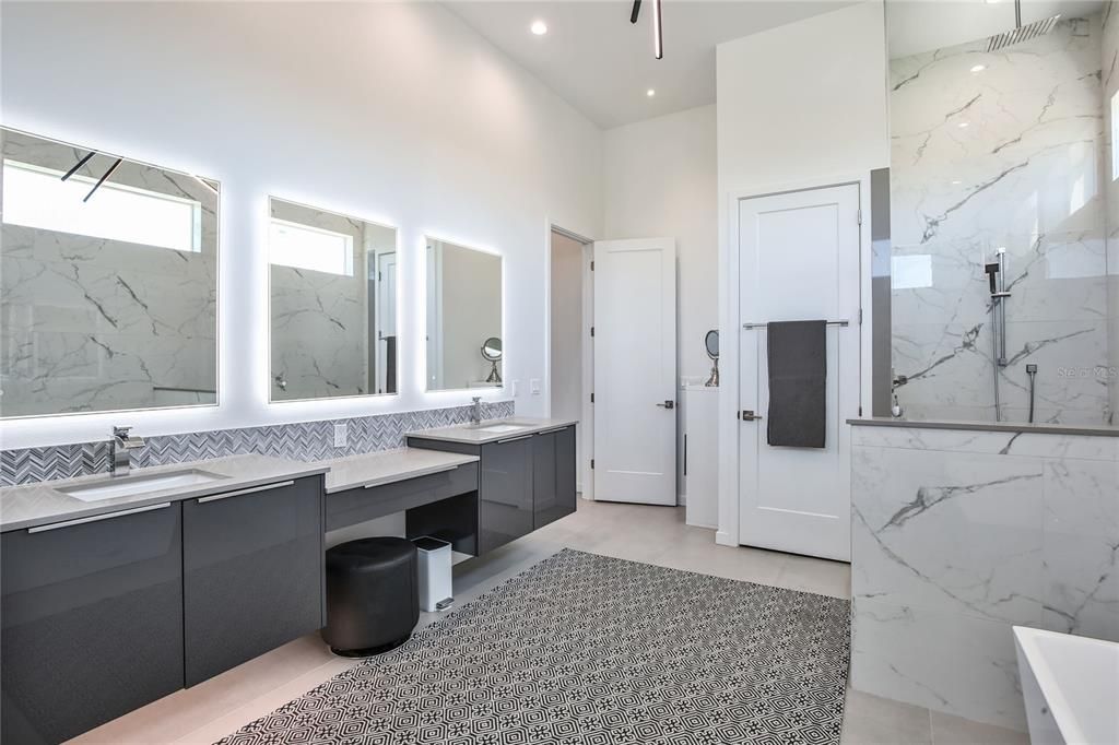 For Rent: $22,000 (3 beds, 3 baths, 3788 Square Feet)