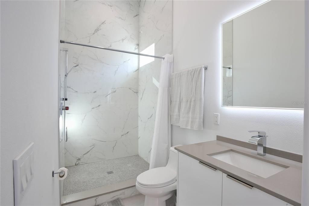 For Rent: $22,000 (3 beds, 3 baths, 3788 Square Feet)