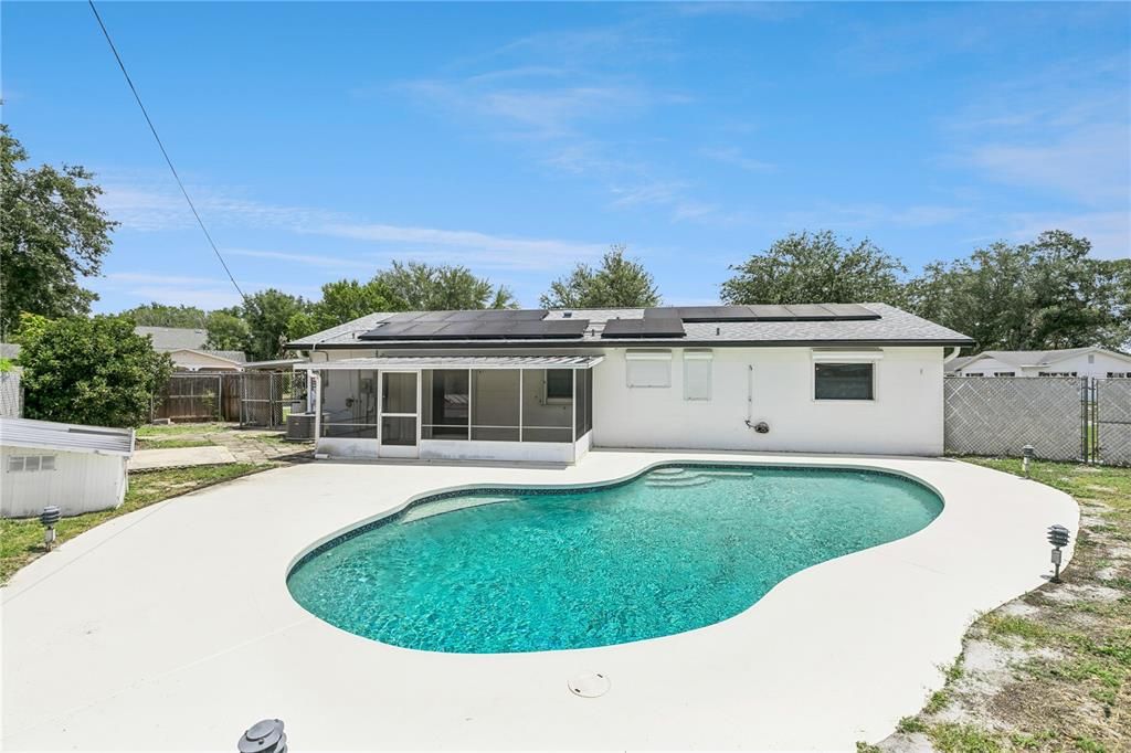 For Sale: $349,900 (3 beds, 2 baths, 1161 Square Feet)