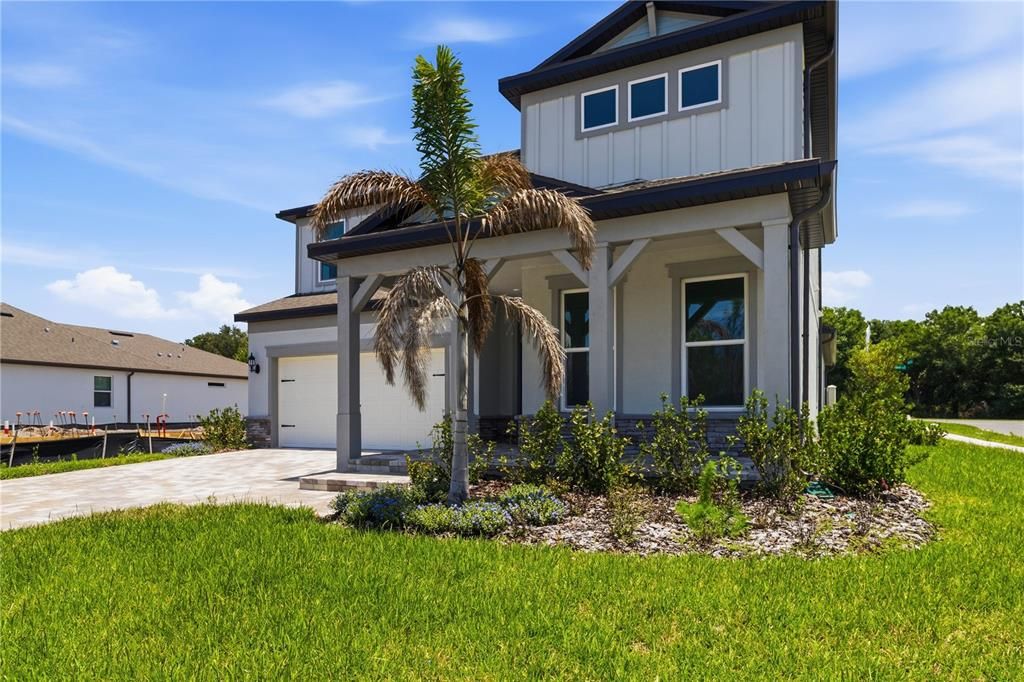 For Sale: $600,000 (4 beds, 3 baths, 3084 Square Feet)