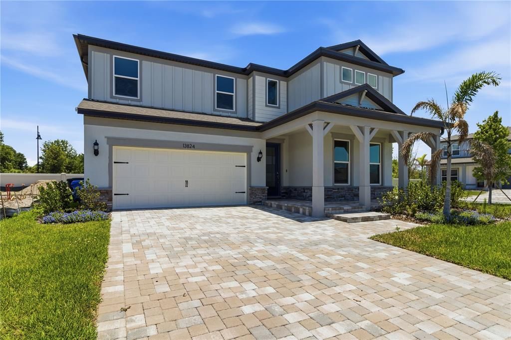 For Sale: $600,000 (4 beds, 3 baths, 3084 Square Feet)