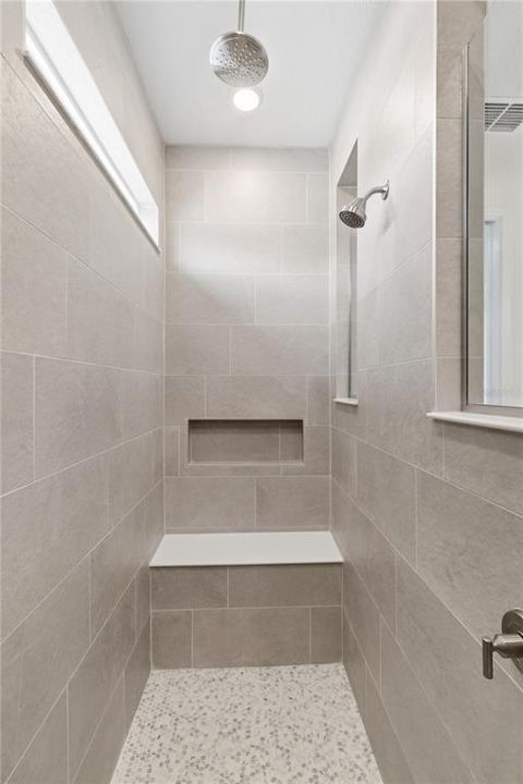 For Sale: $600,000 (4 beds, 3 baths, 3084 Square Feet)
