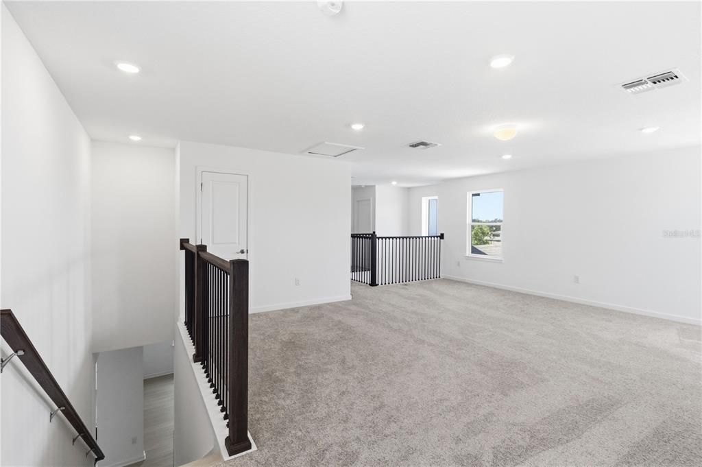 For Sale: $600,000 (4 beds, 3 baths, 3084 Square Feet)