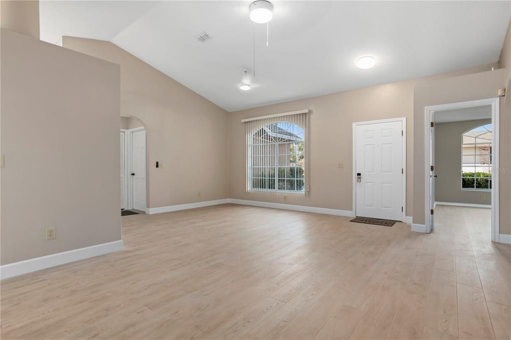 Active With Contract: $330,000 (4 beds, 2 baths, 1750 Square Feet)