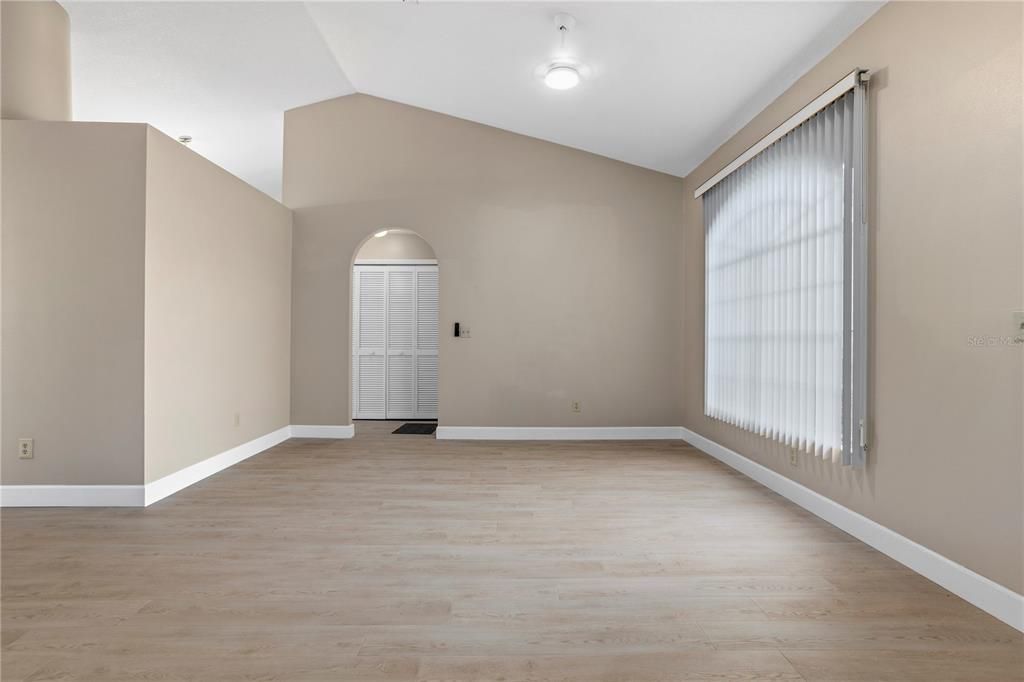 Active With Contract: $330,000 (4 beds, 2 baths, 1750 Square Feet)