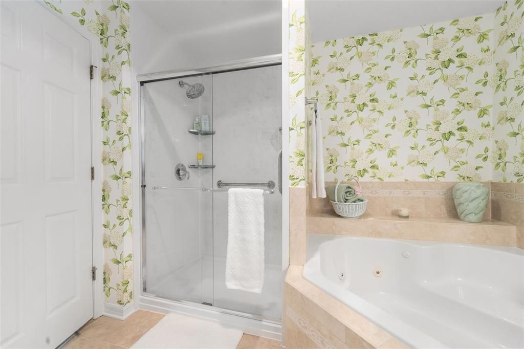En Venta: $486,750 (5 camas, 3 baños, 2624 Pies cuadrados)