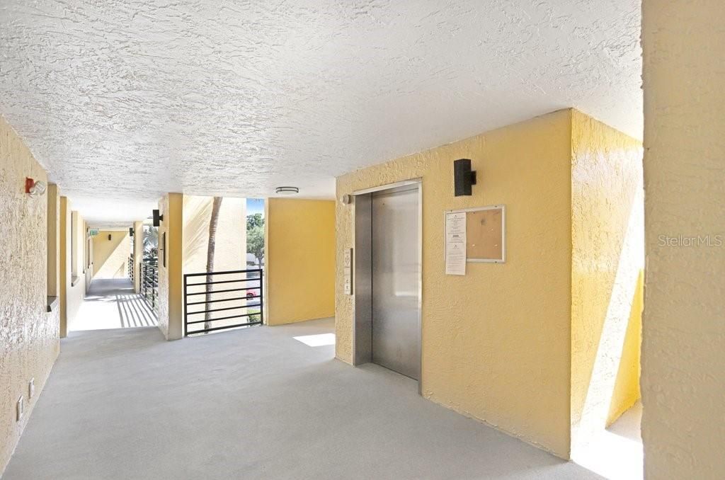 En Venta: $244,900 (2 camas, 2 baños, 1019 Pies cuadrados)