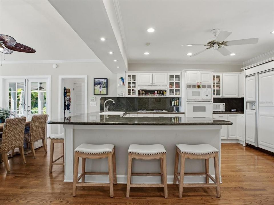 For Sale: $5,700,000 (5 beds, 5 baths, 5027 Square Feet)