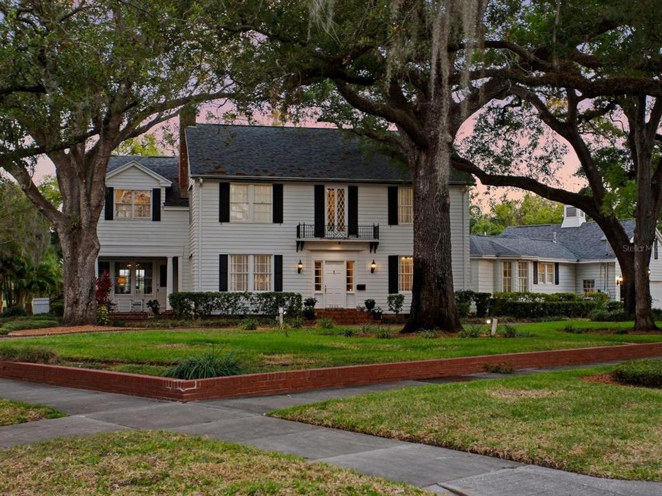 For Sale: $5,700,000 (5 beds, 5 baths, 5027 Square Feet)