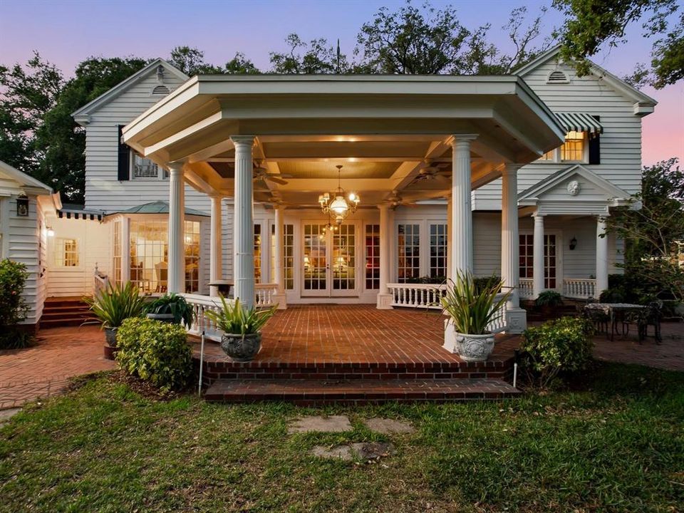 For Sale: $5,700,000 (5 beds, 5 baths, 5027 Square Feet)