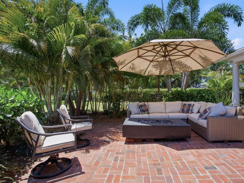 For Sale: $5,700,000 (5 beds, 5 baths, 5027 Square Feet)