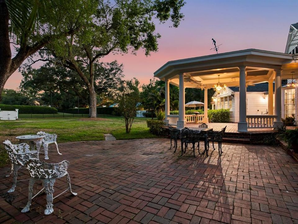 For Sale: $5,700,000 (5 beds, 5 baths, 5027 Square Feet)