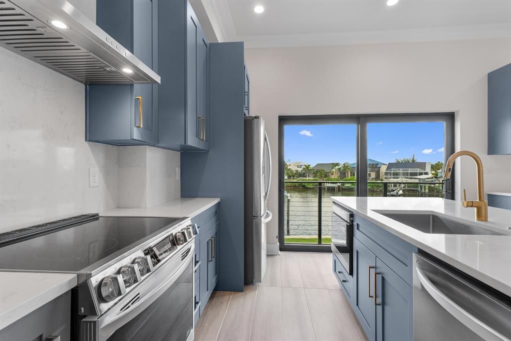 Active With Contract: $4,300 (4 beds, 2 baths, 2447 Square Feet)