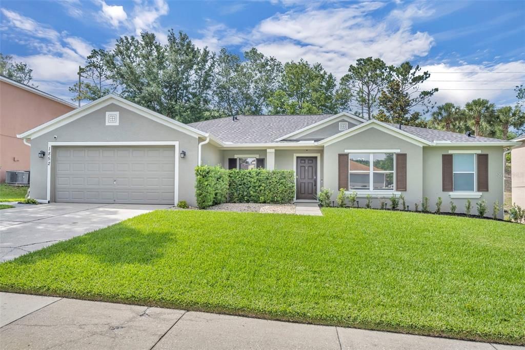 Active With Contract: $449,000 (4 beds, 2 baths, 2119 Square Feet)