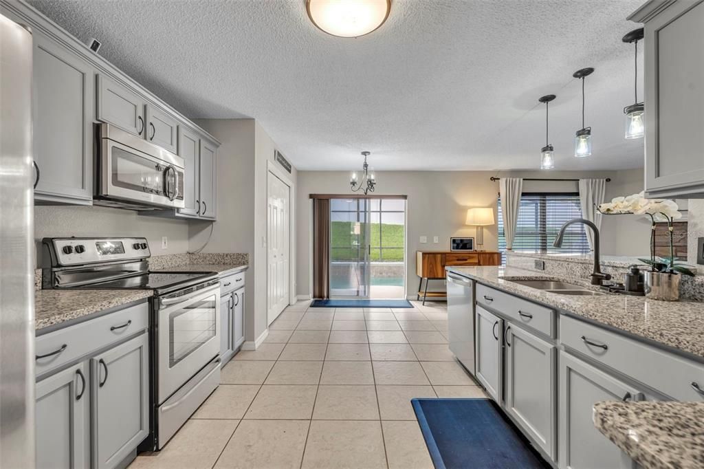 Active With Contract: $449,000 (4 beds, 2 baths, 2119 Square Feet)