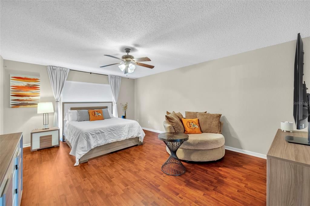 Active With Contract: $449,000 (4 beds, 2 baths, 2119 Square Feet)