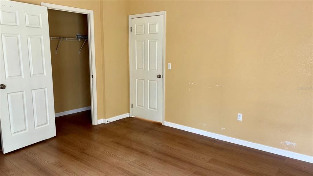 For Rent: $1,250 (1 beds, 1 baths, 1512 Square Feet)