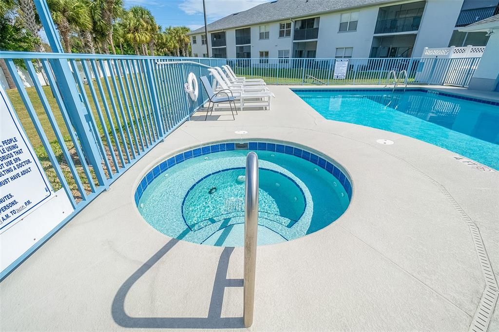 For Sale: $325,000 (3 beds, 2 baths, 1562 Square Feet)
