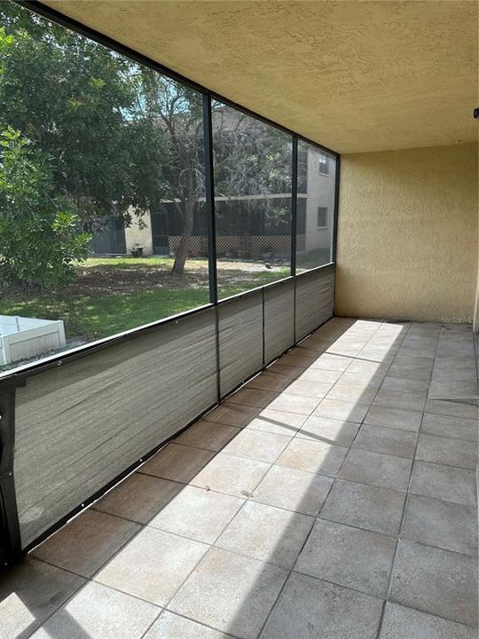 For Sale: $128,900 (2 beds, 2 baths, 1033 Square Feet)