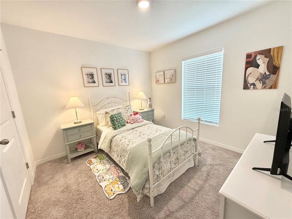 For Sale: $259,900 (3 beds, 2 baths, 1263 Square Feet)