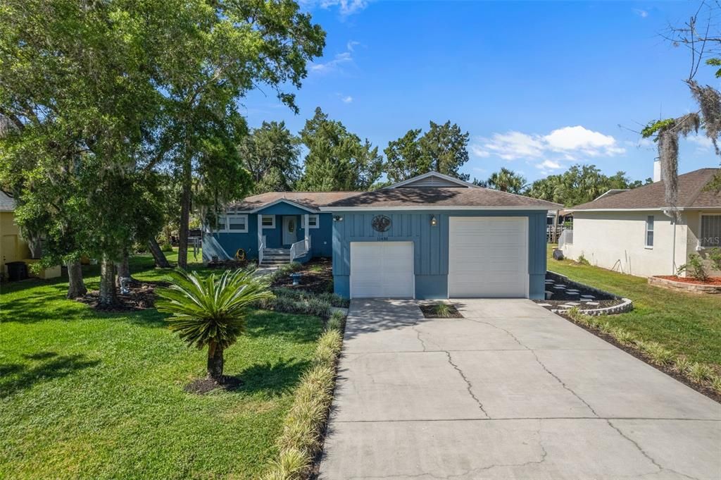 For Sale: $749,000 (3 beds, 3 baths, 2506 Square Feet)
