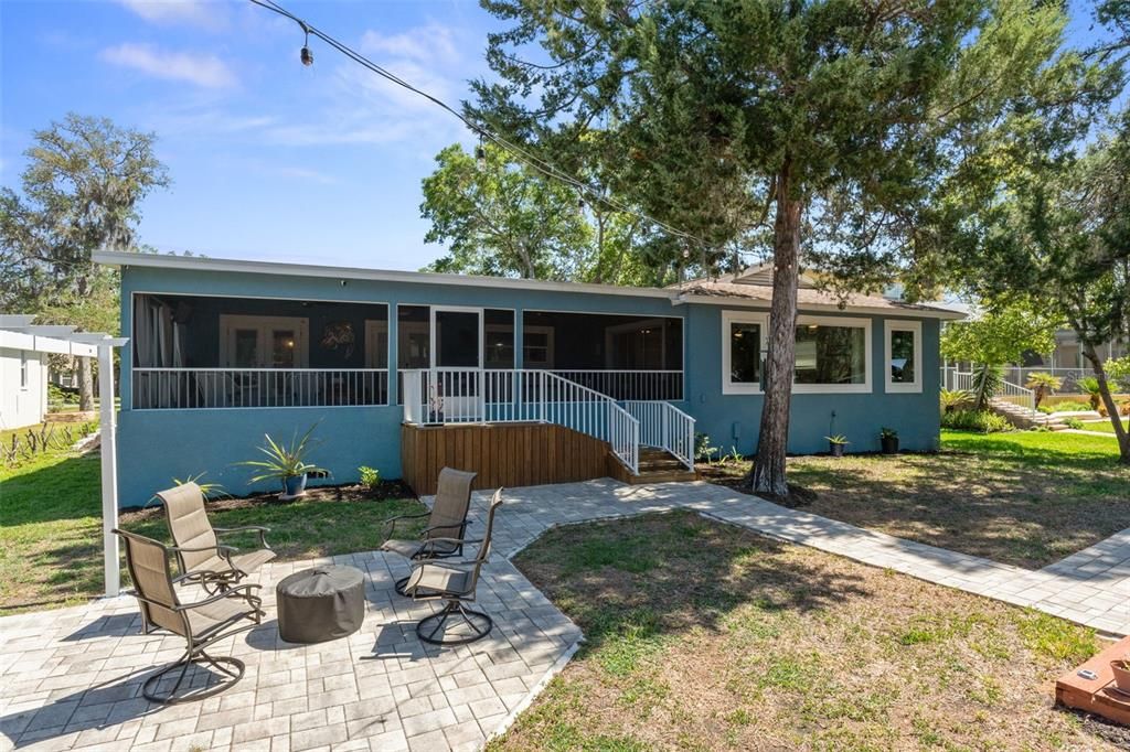 For Sale: $749,000 (3 beds, 3 baths, 2506 Square Feet)