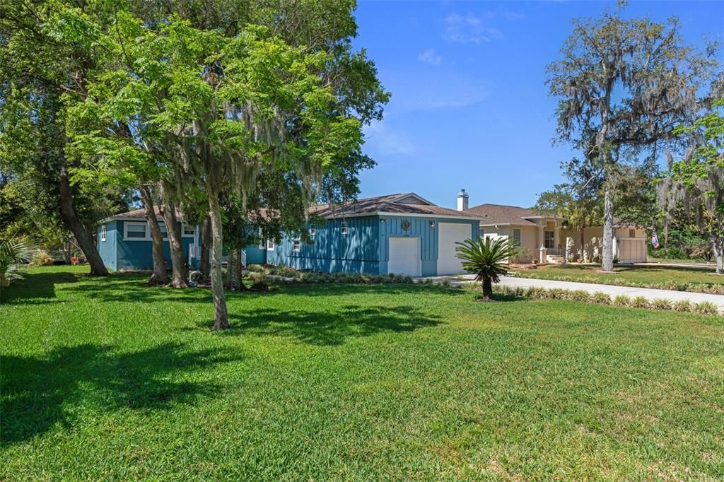 For Sale: $749,000 (3 beds, 3 baths, 2506 Square Feet)