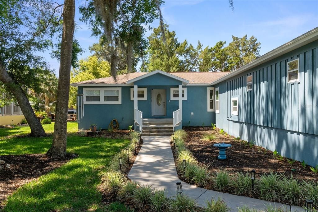 For Sale: $749,000 (3 beds, 3 baths, 2506 Square Feet)