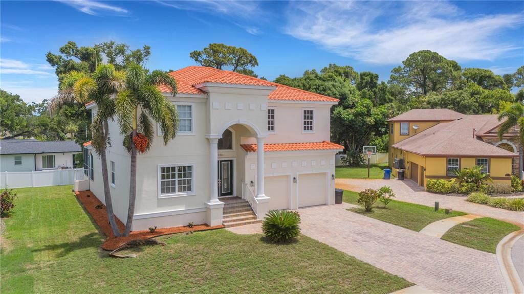 For Sale: $1,195,000 (4 beds, 3 baths, 4139 Square Feet)
