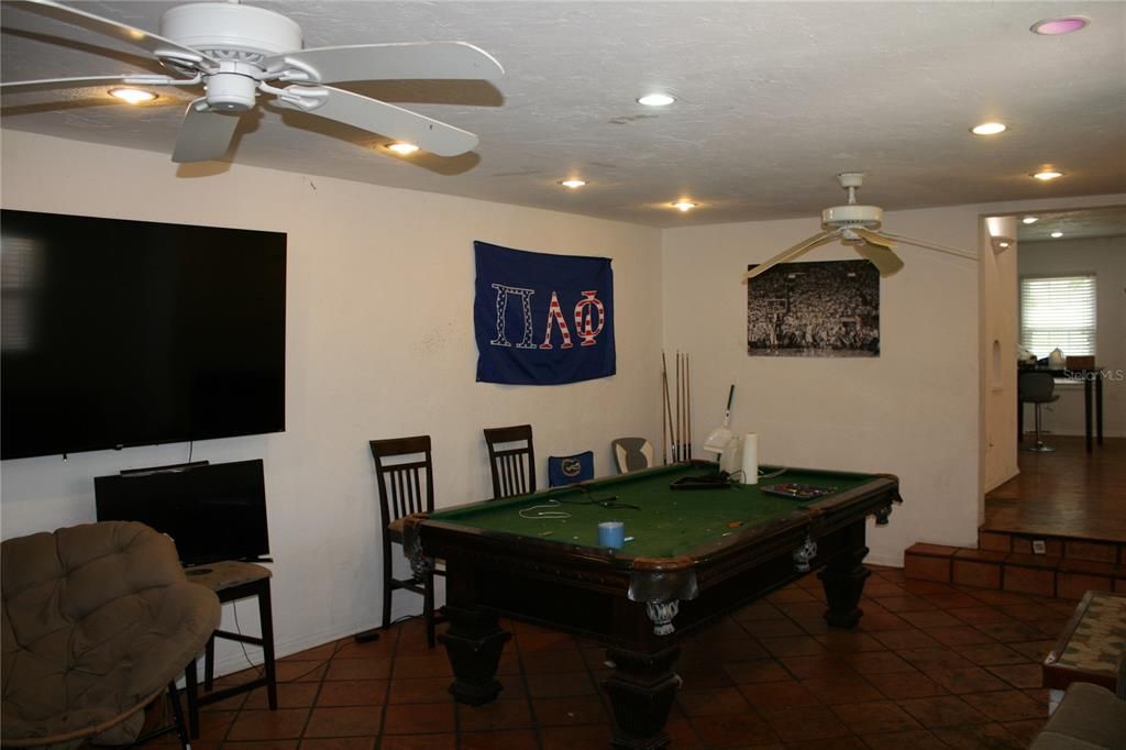 For Sale: $539,950 (5 beds, 3 baths, 2000 Square Feet)