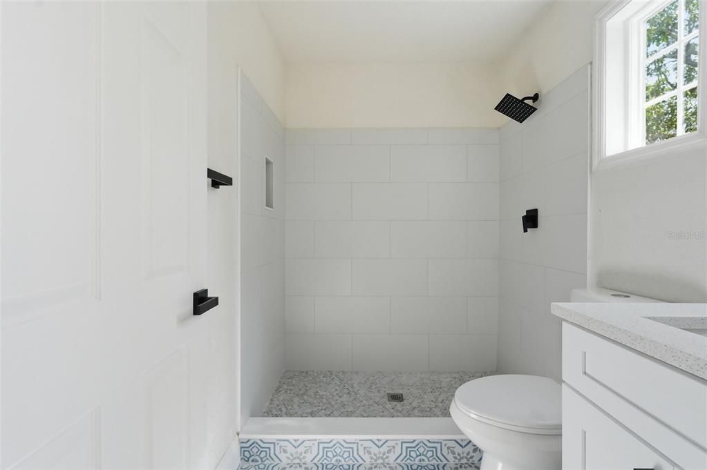 For Sale: $314,000 (4 beds, 3 baths, 1916 Square Feet)
