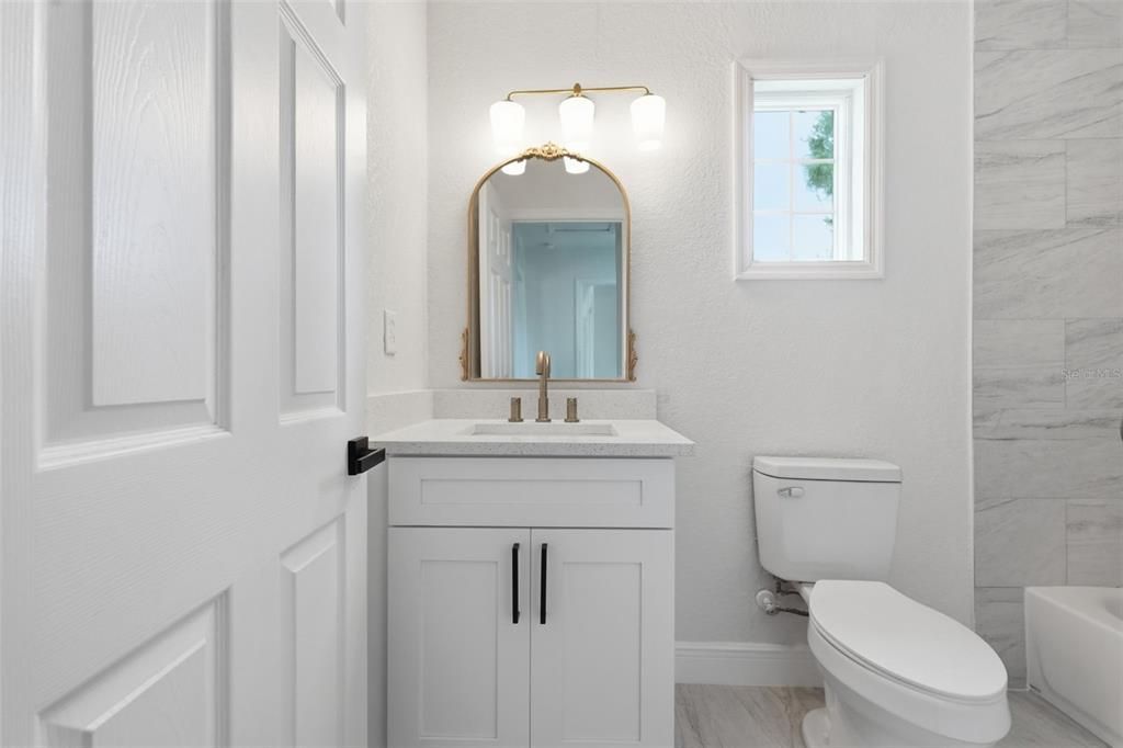 For Sale: $314,000 (4 beds, 3 baths, 1916 Square Feet)